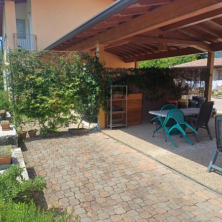 Cascina Legnago Trilocale A 6 Chilometri Da Salo' Apartamento Villanuova sul clisi Exterior foto
