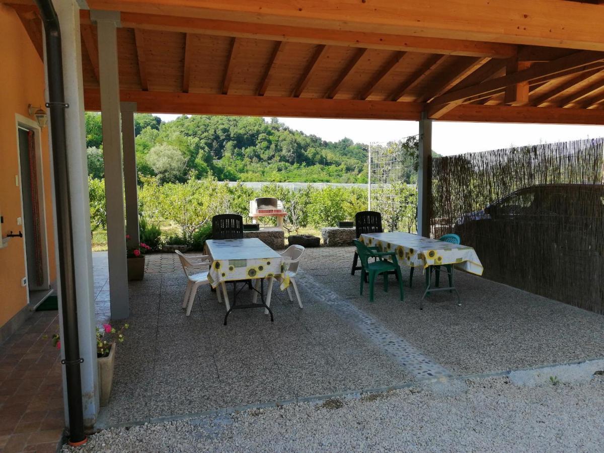 Cascina Legnago Trilocale A 6 Chilometri Da Salo' Apartamento Villanuova sul clisi Exterior foto