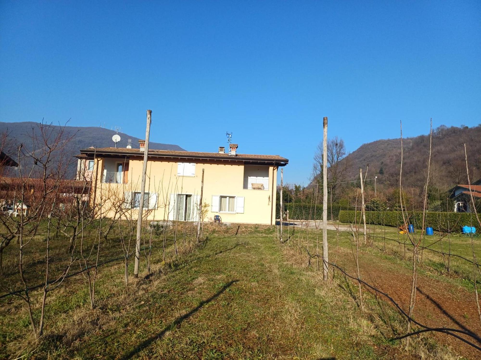 Cascina Legnago Trilocale A 6 Chilometri Da Salo' Apartamento Villanuova sul clisi Exterior foto