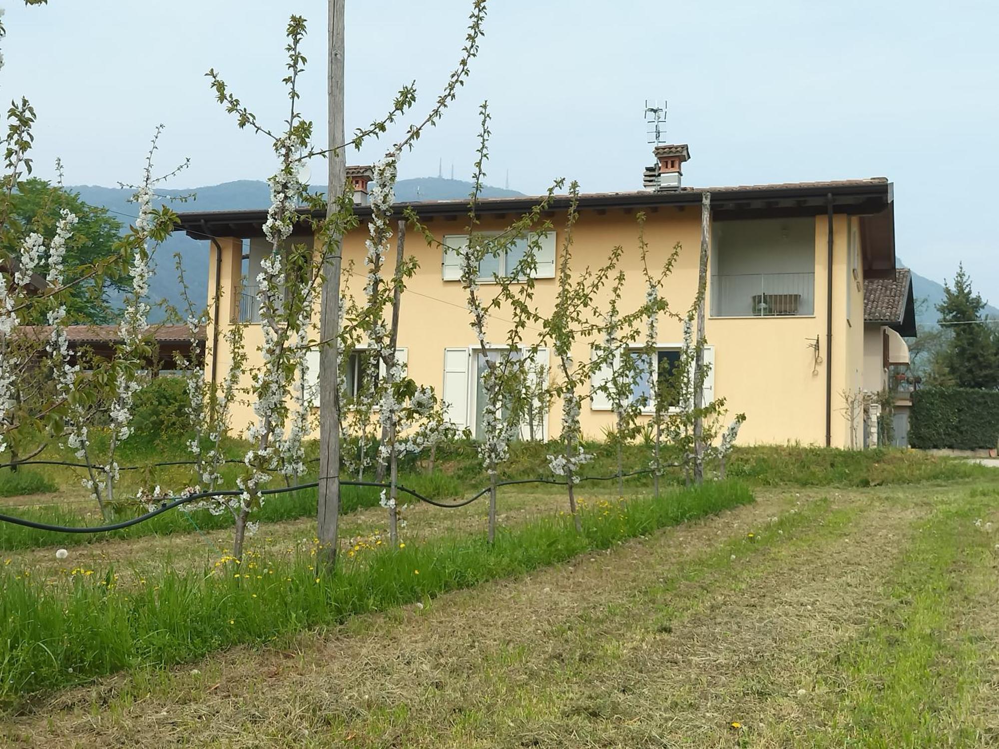 Cascina Legnago Trilocale A 6 Chilometri Da Salo' Apartamento Villanuova sul clisi Exterior foto