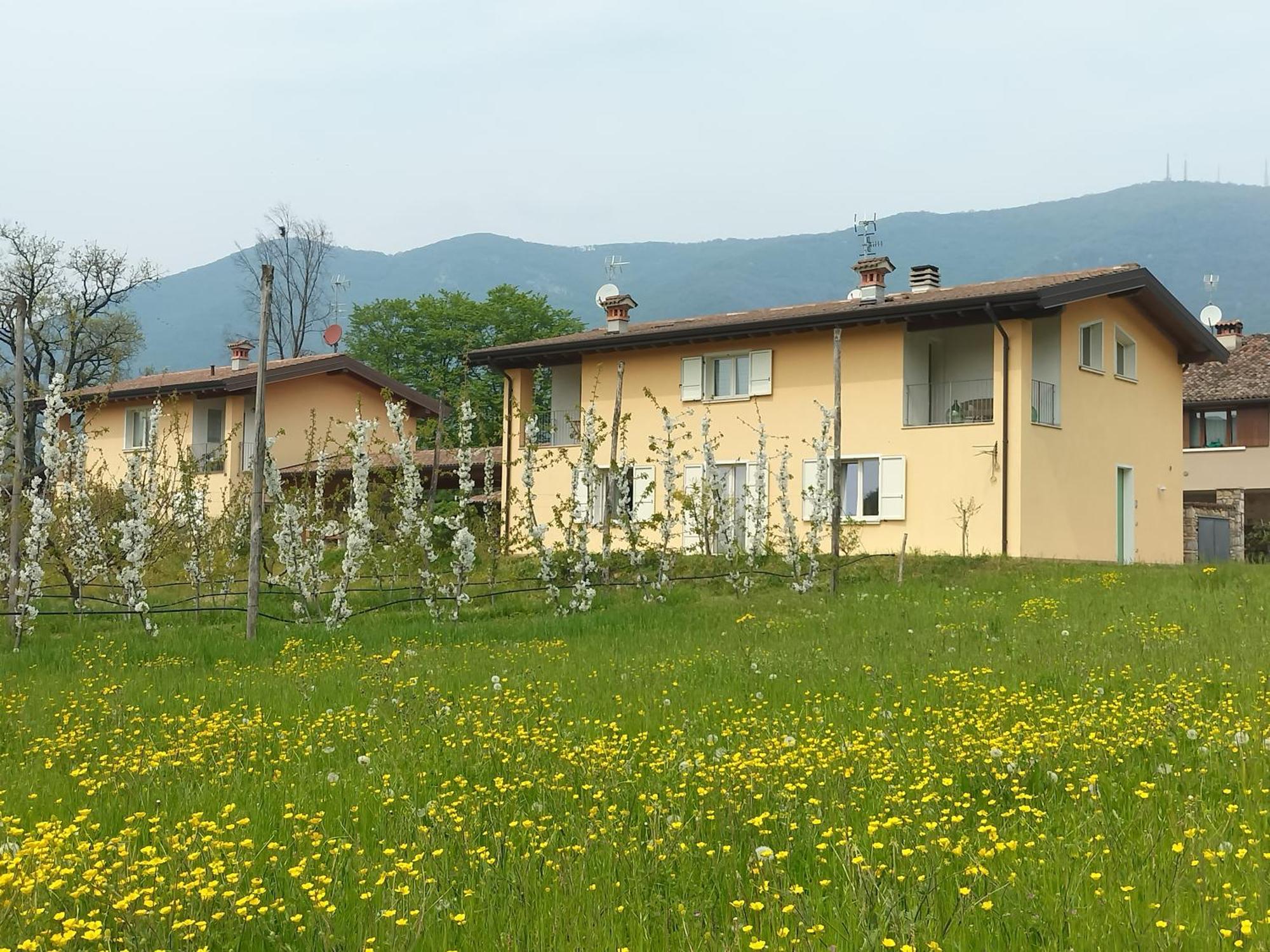 Cascina Legnago Trilocale A 6 Chilometri Da Salo' Apartamento Villanuova sul clisi Exterior foto