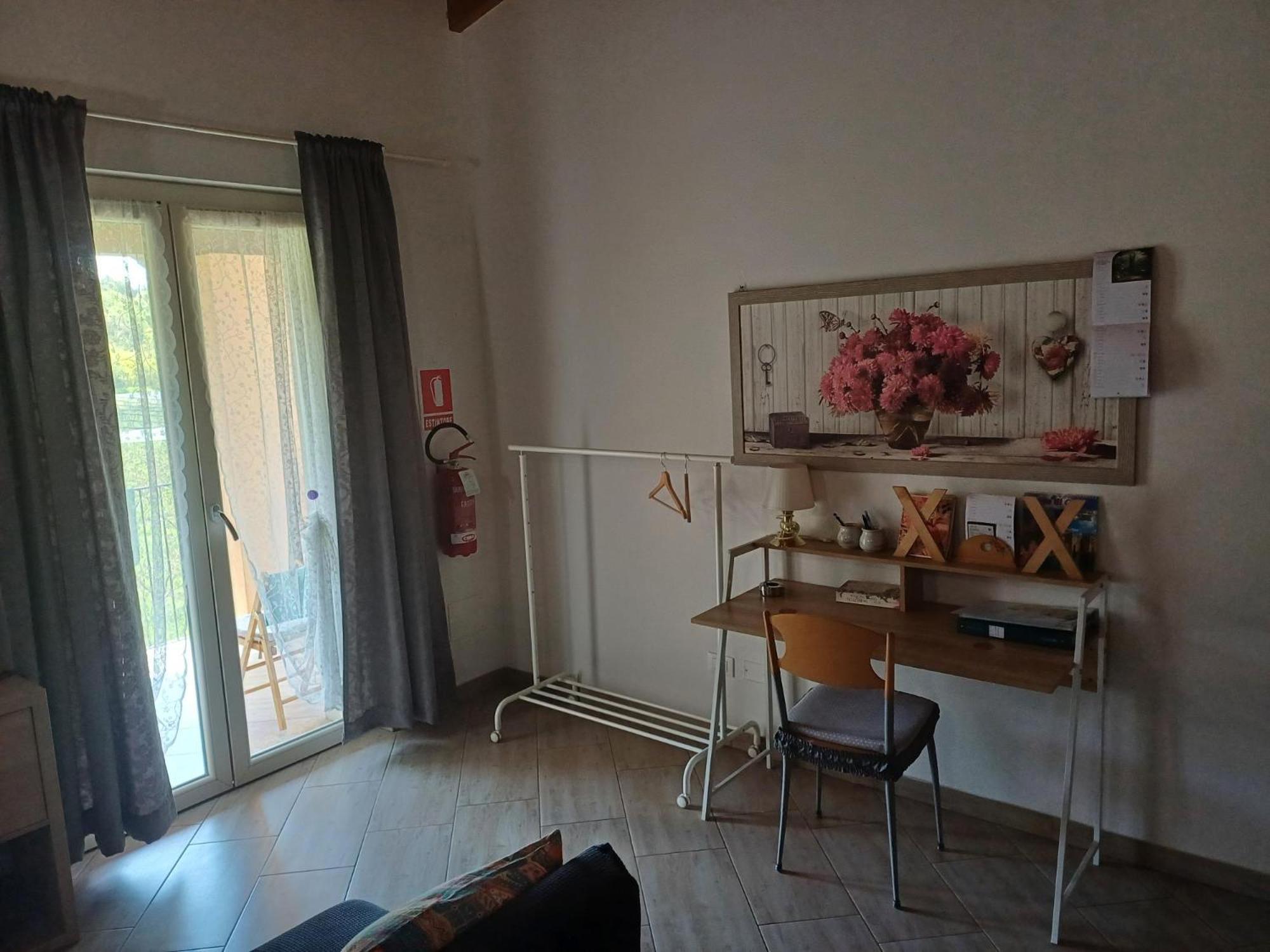 Cascina Legnago Trilocale A 6 Chilometri Da Salo' Apartamento Villanuova sul clisi Exterior foto