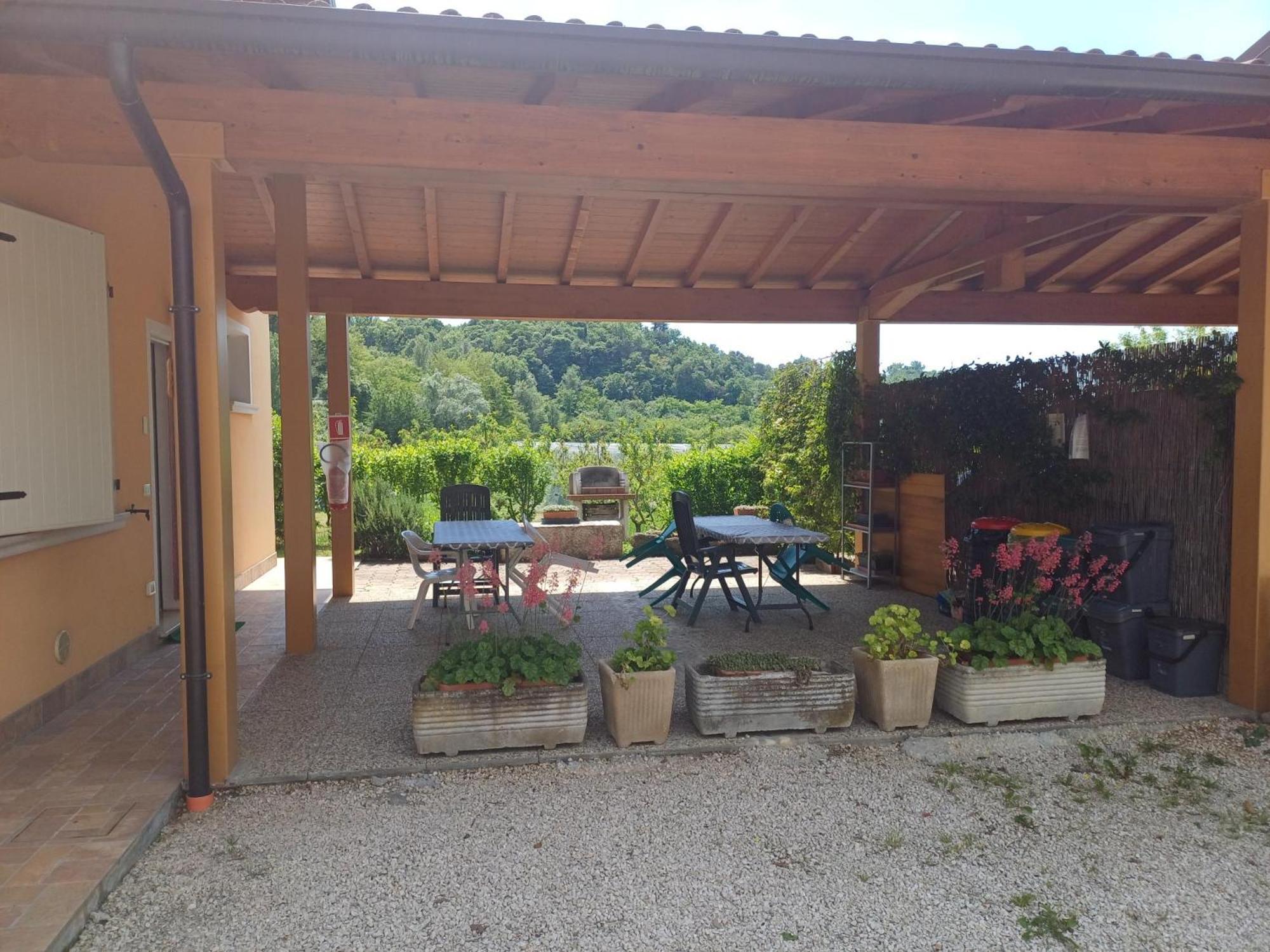 Cascina Legnago Trilocale A 6 Chilometri Da Salo' Apartamento Villanuova sul clisi Exterior foto
